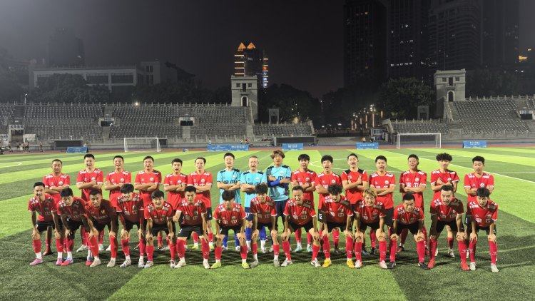 渝中半岛队, 队员合影