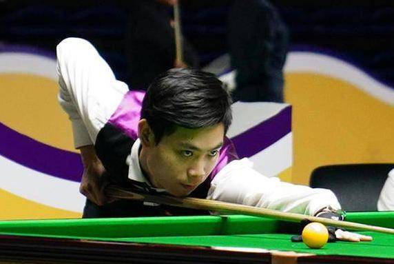 努力完成保, 选手, 而徐思则在